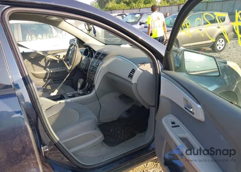 2011 Chevrolet Traverse Ls from USA, damaged, VIN 1GNKRFED8BJ294328